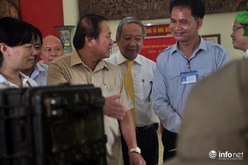 Bộ trưởng Trương Minh Tuấn viếng liệt sĩ ngành giao bưu-thông tin - ảnh 11