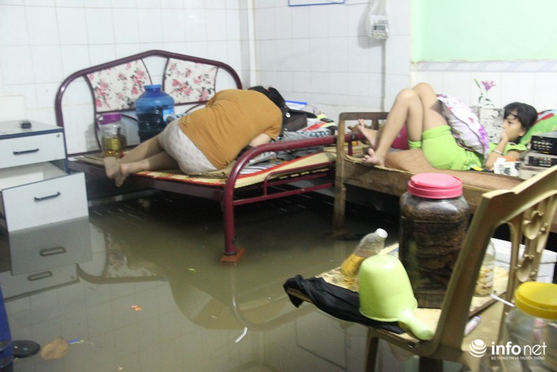 TP.HCM: Hàng nghìn xe máy chìm nghỉm trong hầm gửi xe - ảnh 9