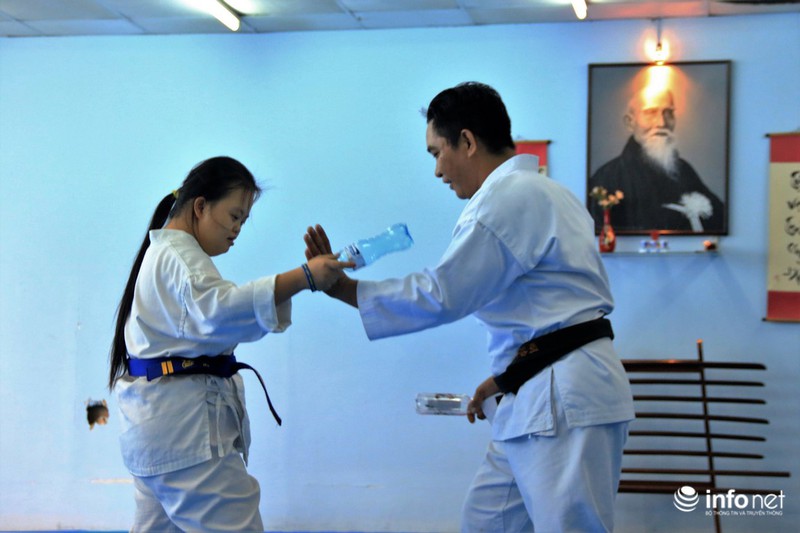 Lớp học võ miễn phí cho bạn trẻ khuyết tật và tự kỷ ở Sài Gòn - ảnh 2