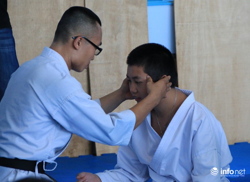 Lớp học võ miễn phí cho bạn trẻ khuyết tật và tự kỷ ở Sài Gòn - ảnh 6