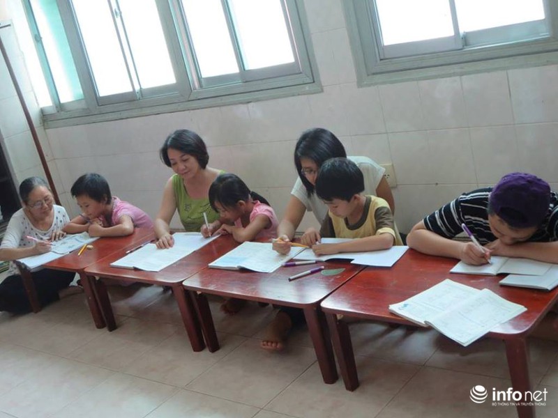 Lớp học đặc biệt của những bệnh nhi ung thư tại bệnh viện Ung Bướu TP.HCM - ảnh 6