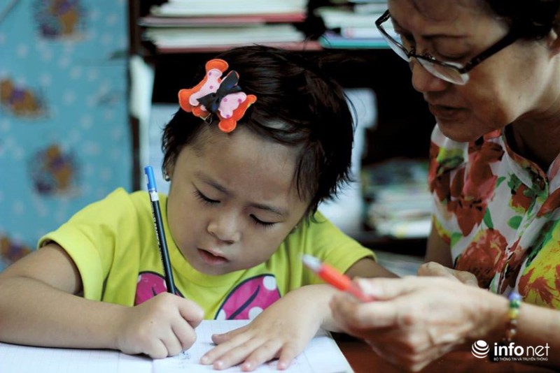 Lớp học đặc biệt của những bệnh nhi ung thư tại bệnh viện Ung Bướu TP.HCM - ảnh 10