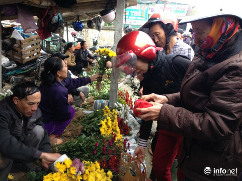 Rộn ràng phiên chợ quê ngày Tết - ảnh 10