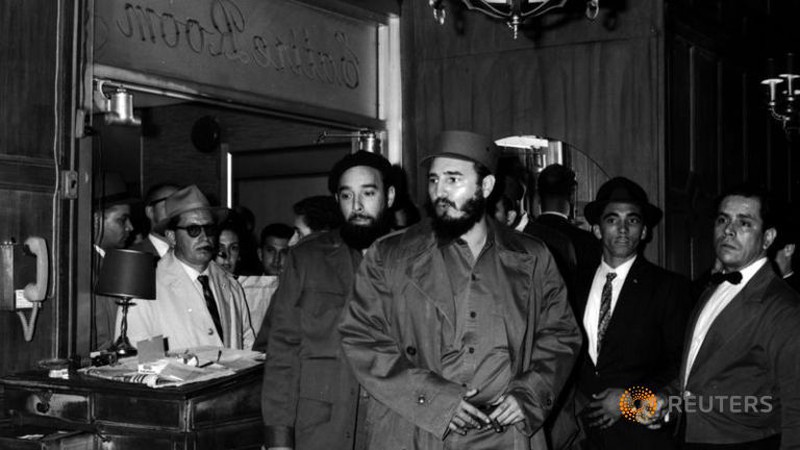 Cuộc đời cựu Chủ tịch Cuba Fidel Castro qua ảnh - ảnh 9