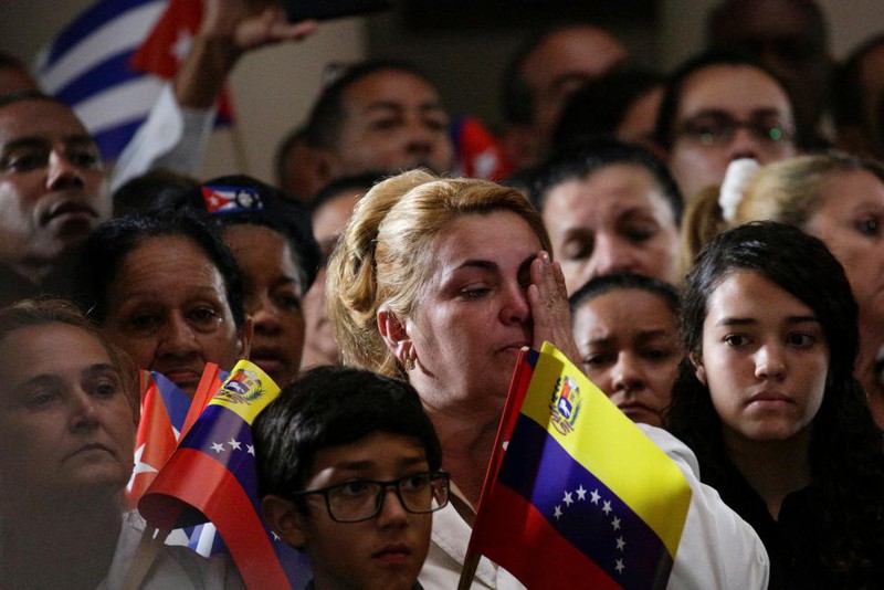 Ảnh: Thế giới buồn lặng lẽ từ biệt ông Fidel Castro - ảnh 4
