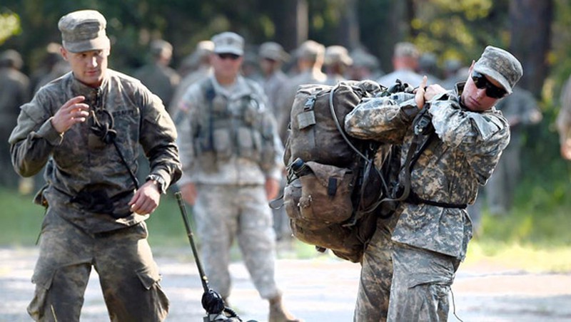 Hình ảnh gian khổ của “bóng hồng” trong lực lượng biệt kích Mỹ - ảnh 2