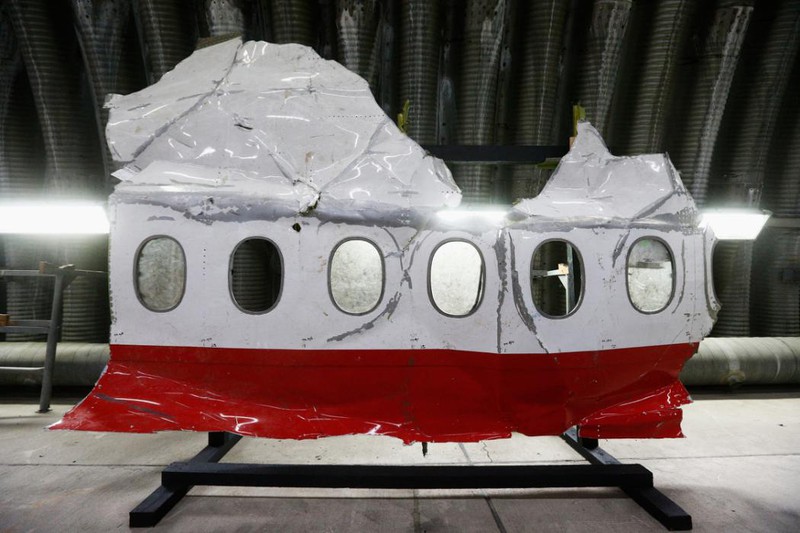 Những gì còn sót lại của chuyến bay định mệnh MH17 - ảnh 5