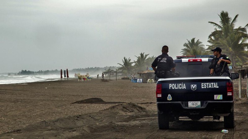 Những hình ảnh đầu tiên về siêu bão Patricia đổ bộ vào Mexico - ảnh 6