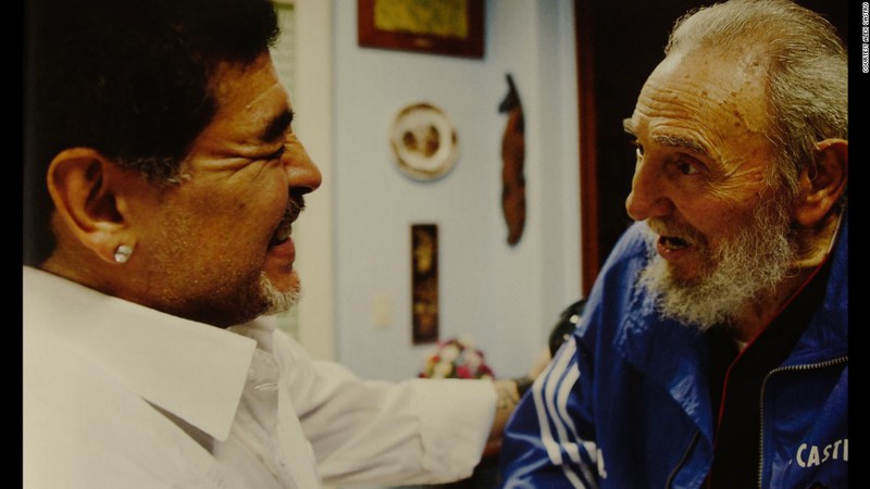 Hình ảnh cuối đời của cố Chủ tịch Fidel Castro qua ống kính con trai - ảnh 2