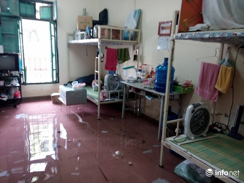 Hà Nội: Sinh viên “khóc thét” vì nước tràn lênh láng trong ký túc xá - ảnh 6