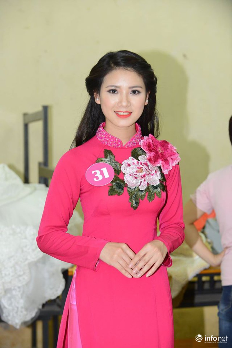 Nữ sinh đẹp rực rỡ trong cuộc thi duyên dáng CTET 2016 - ảnh 1