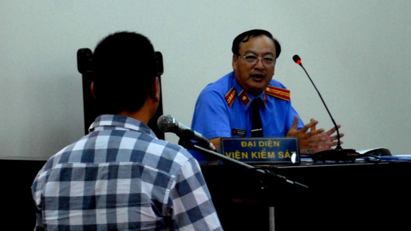 Ảnh: Trọn ngày xét xử nguyên đại úy CSGT bắn chết cấp trên - ảnh 10