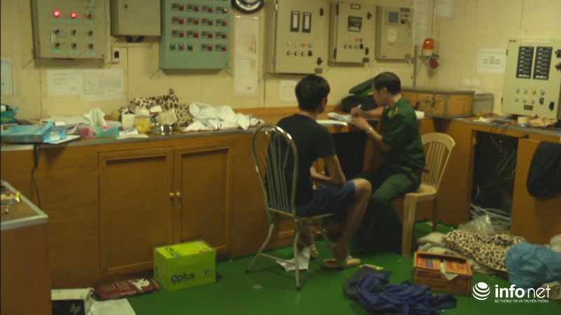 Hình ảnh ngổn ngang bên trong tàu Sunrise bị cướp biển tấn công - ảnh 9