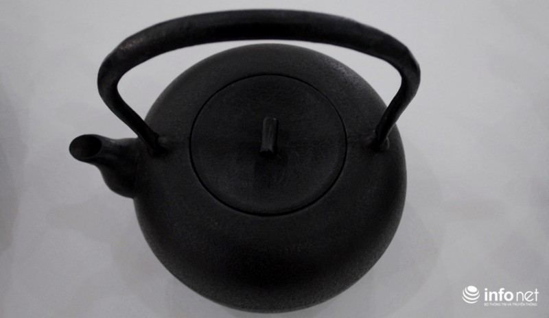 Triển lãm hiện vật Nhật Bản đến từ vùng hứng chịu sóng thần năm 2011 - ảnh 11