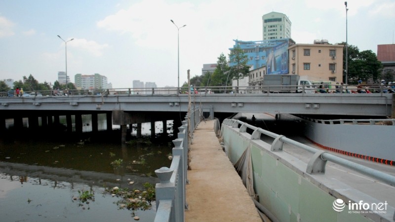 TP.HCM: Vào hầm chui dưới mực nước kênh Thị Nghè 1,6m - ảnh 4