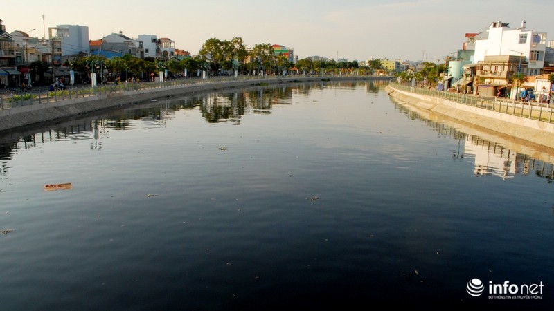 Kênh Tân Hóa - Lò Gốm: