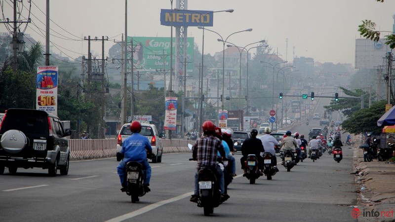 Mù khô đã lan tới Bình Dương - ảnh 2