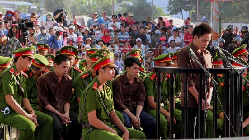 [Trực tiếp] Xử vụ thảm án Bình Phước: Tử hình Dương, Tiến còn Thoại thoát án tử - ảnh 2