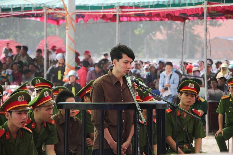 [Trực tiếp] Xử vụ thảm án Bình Phước: Tử hình Dương, Tiến còn Thoại thoát án tử - ảnh 5