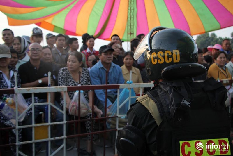 [Trực tiếp] Xử vụ thảm án Bình Phước: Tử hình Dương, Tiến còn Thoại thoát án tử - ảnh 22