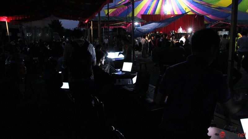 Những hình ảnh bụi bặm của