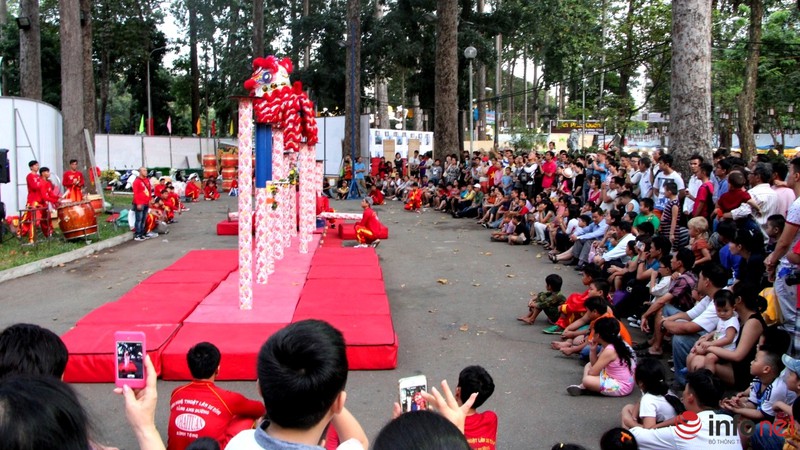 TP.HCM: Khai mạc Hội hoa Xuân, hàng ngàn hiện vật độc đáo được trưng bày - ảnh 25