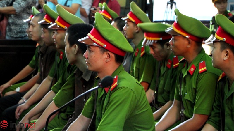 Toàn cảnh phiên xử phúc thẩm vụ thảm sát tại Bình Phước qua ảnh - ảnh 12