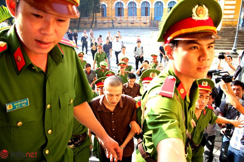 Toàn cảnh phiên xử phúc thẩm vụ thảm sát tại Bình Phước qua ảnh - ảnh 5