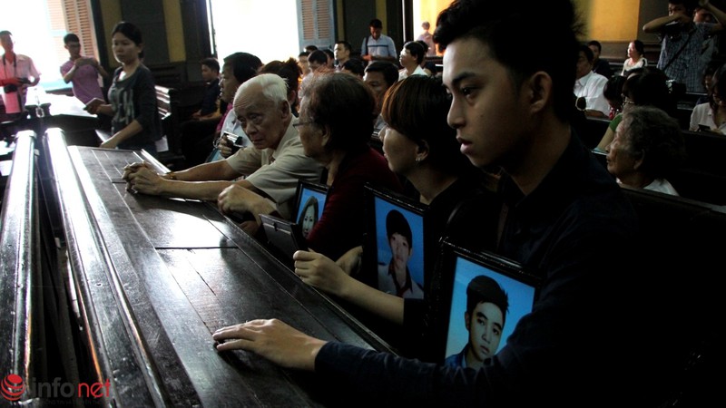 Toàn cảnh phiên xử phúc thẩm vụ thảm sát tại Bình Phước qua ảnh - ảnh 13