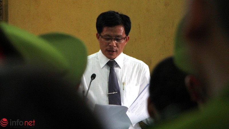 Toàn cảnh phiên xử phúc thẩm vụ thảm sát tại Bình Phước qua ảnh - ảnh 16