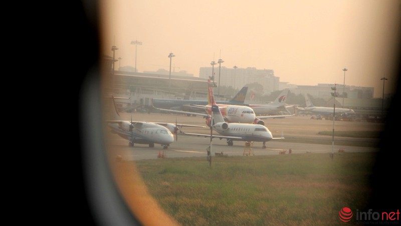 Hành khách chịu nóng, ngồi chờ 2 tiếng trên máy bay Vietnam Airlines - ảnh 13