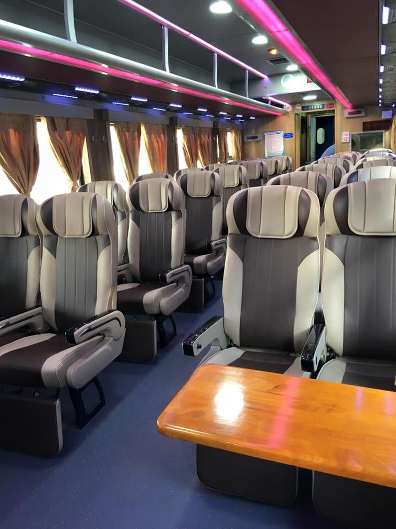 Đoàn tàu “5 sao” Sài Gòn - Nha Trang bắt đầu lăn bánh - ảnh 6