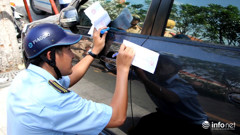 Phó Chủ tịch quận 1 chỉ đạo lập biên bản xe của Phó Chủ tịch quận 9 vì... đỗ sai - ảnh 9