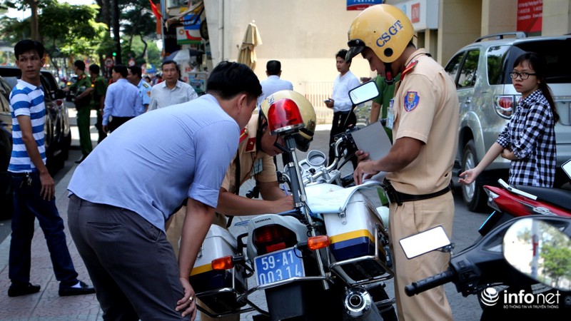Phó Chủ tịch quận 1 chỉ đạo lập biên bản xe của Phó Chủ tịch quận 9 vì... đỗ sai - ảnh 14