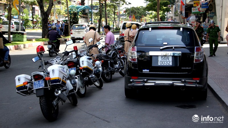 Phó Chủ tịch quận 1 chỉ đạo lập biên bản xe của Phó Chủ tịch quận 9 vì... đỗ sai - ảnh 15