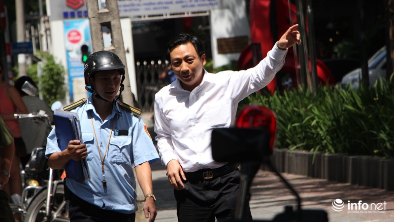 Phó Chủ tịch quận 1 chỉ đạo lập biên bản xe của Phó Chủ tịch quận 9 vì... đỗ sai - ảnh 16