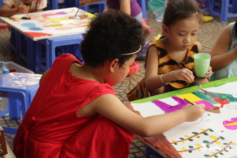 TP. Hồ Chí Minh: Hơn 1.500 họa sĩ nhí so tài vẽ tranh