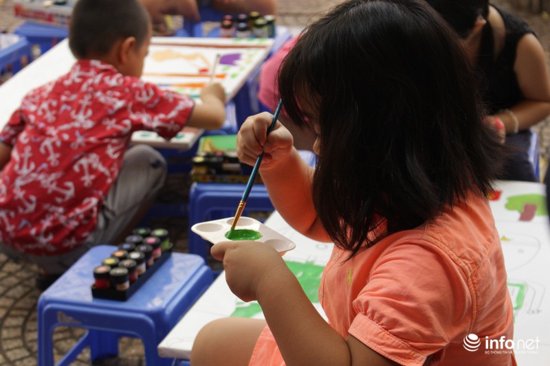 TP. Hồ Chí Minh: Hơn 1.500 họa sĩ nhí so tài vẽ tranh