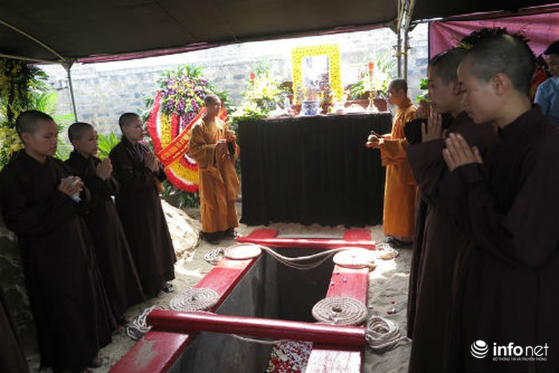 Lặng lẽ đưa nhạc sĩ An Thuyên về với đất mẹ - ảnh 7