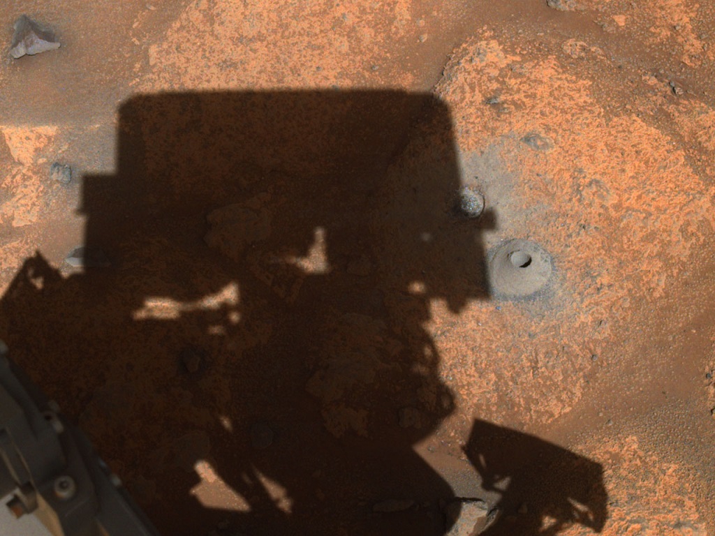 Tàu thám hiểm Perseverance thất bại trong lần lấy mẫu đá đầu tiên trên sao Hỏa -0