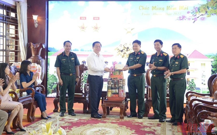 Trưởng Ban Tuyên giáo Trung ương Nguyễn Trọng Nghĩa thăm, chúc Tết tại Tây Ninh