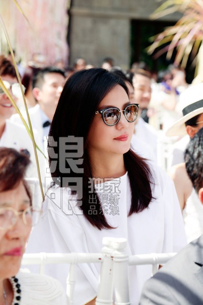 Bộ ba ‘Hoàn Châu cách cách’ hội ngộ trong đám cưới Lâm Tâm Như - ảnh 6