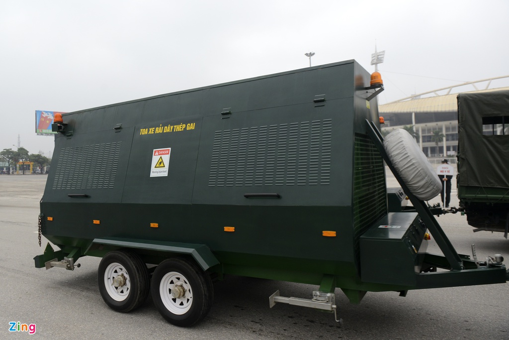 Cận cảnh dàn xe đặc chủng chống bạo loạn, bảo vệ Đại hội Đảng - ảnh 20