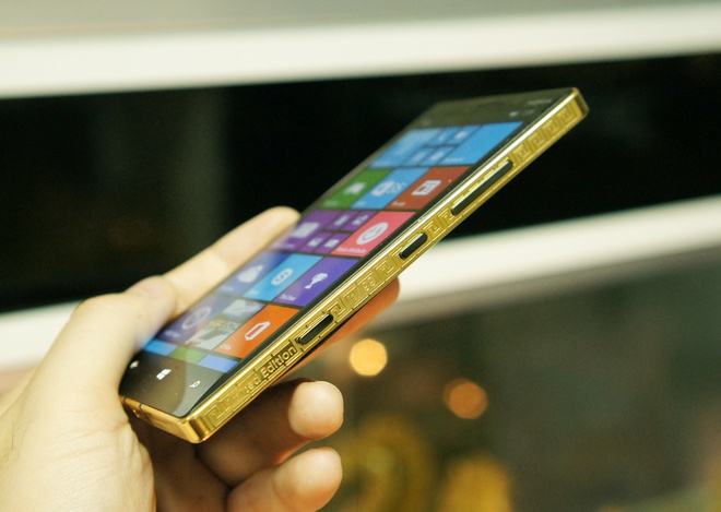 5 triệu đồng một lần mạ vàng Lumia 930 tại Hà Nội