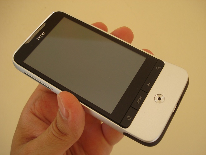 Những điện thoại vỏ nhôm đẹp nhất từ trước đến nay