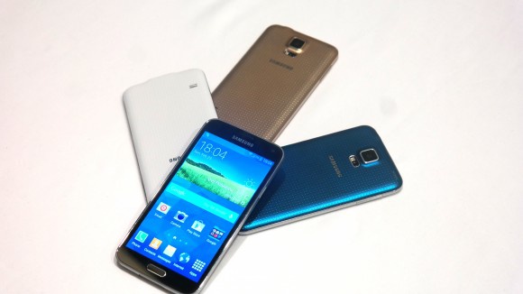 5 smartphone giảm giá mạnh nhất tháng 11