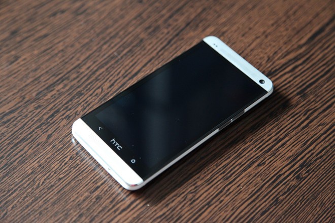 5 smartphone 2 SIM tầm trung đáng mua nhất hiện nay