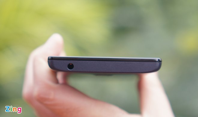 Mở hộp di động chính hãng của 'Apple Trung Quốc' tại VN