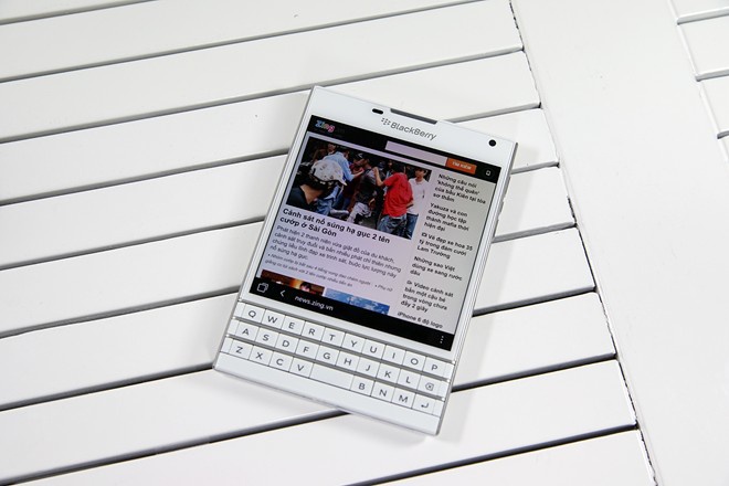 Chọn điện thoại sành điệu chơi Tết