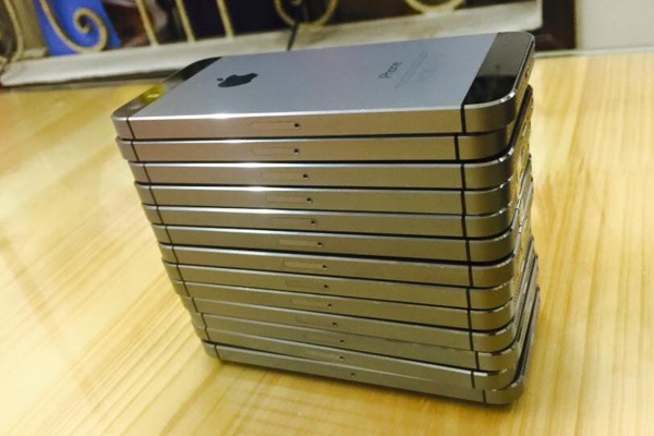 Sau iPhone 5C, 5S khóa mạng giá 6 triệu rục rịch đổ bộ VN